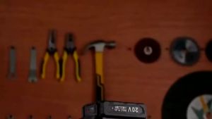 INF Mesin Poles Body Mobil Motor Wax Polisher Busa Bulu Cordless Worksite