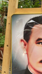 Tranh Cha Phanxico Xaviê Trương Bửu Diệp - công giáo chất liệu in gỗ tráng gương bọc viền