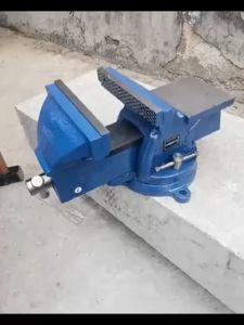 6 นิ้ว Machine Tools Accessory ปากกาจับชิ้นงาน คีมเสือหนัก 360° ฐานหมุนได้ เครื่องมือช่าง ตัวจับชิ้นงาน ปากกาจับงาน กาจับชิ้นงาน