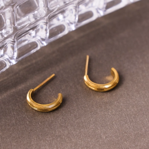 Chow Sang Sang 周生生 999 24K Pure Gold Textured Hoop Earrings for Women 95729E Price-by-Weight 3.36g Gold