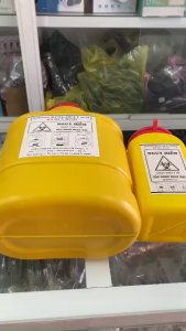 Bình Hủy Bơm Kim Tiêm Nhựa 68 Lít - Chất Liệu Cao Cấp Chống Thấm Tuyệt Đối Khóa Và Van Xả An Toàn