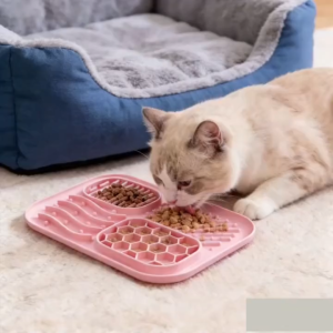 MeowMart Pet Licking Mat Silicone Dog Lick Pad Pet Slow Food Mat Suction Cup Feeding Food Bowl 宠物慢食垫