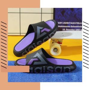 QLshop ตัวตึง รองเท้าแตะแบบสวมสกรีนลาย รองเท้าแตะแฟชั่นผู้ชาย 5สี 5ไตล์ แบบผู้ชายสายเกา พื้นหนานุ่ม กันลื่นแน่นเวอร์ รองเท้าที่คุณผู้ชายต้องมี