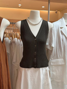 เสื้อกั๊กถักคอวีแขนกุดสำหรับผู้หญิงในฤดูร้อน ทรงเข้ารูป แขนกุด ทรงสั้น เสื้อเชิ้ตเปิดไหล่ ทรงเข้ารูป สไตล์เกาหลี