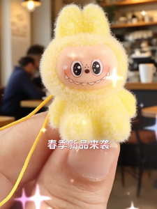 Leisure Store พวงกุญแจ ตุ๊กตาลาบูบู นุ่มฟู Labubu พวงกุญแจตุ๊กตา พวงกุญแจรถยนต์ ของตกแต่งกระเป๋า ของแต่งรถ ของ collectible น่ารักมากๆ สไตล์เกาหลี จี้ห้อยกระเป๋า