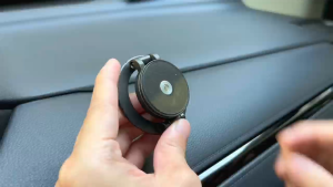 PS68 Folding Magnetic Stand Car Phone Holder w/ 360 Rotation & Folding Bracket for Smartphone