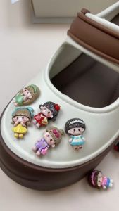 Bộ 12 Sticker Charm 3D chủ đề Bé gái DIY Mayto gắn Dép Cross Dép Sục Cá Sấu JB-231