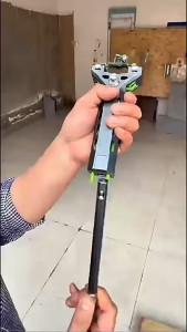 automatic rubber slingshot Tirador Plastic handle with metal clip