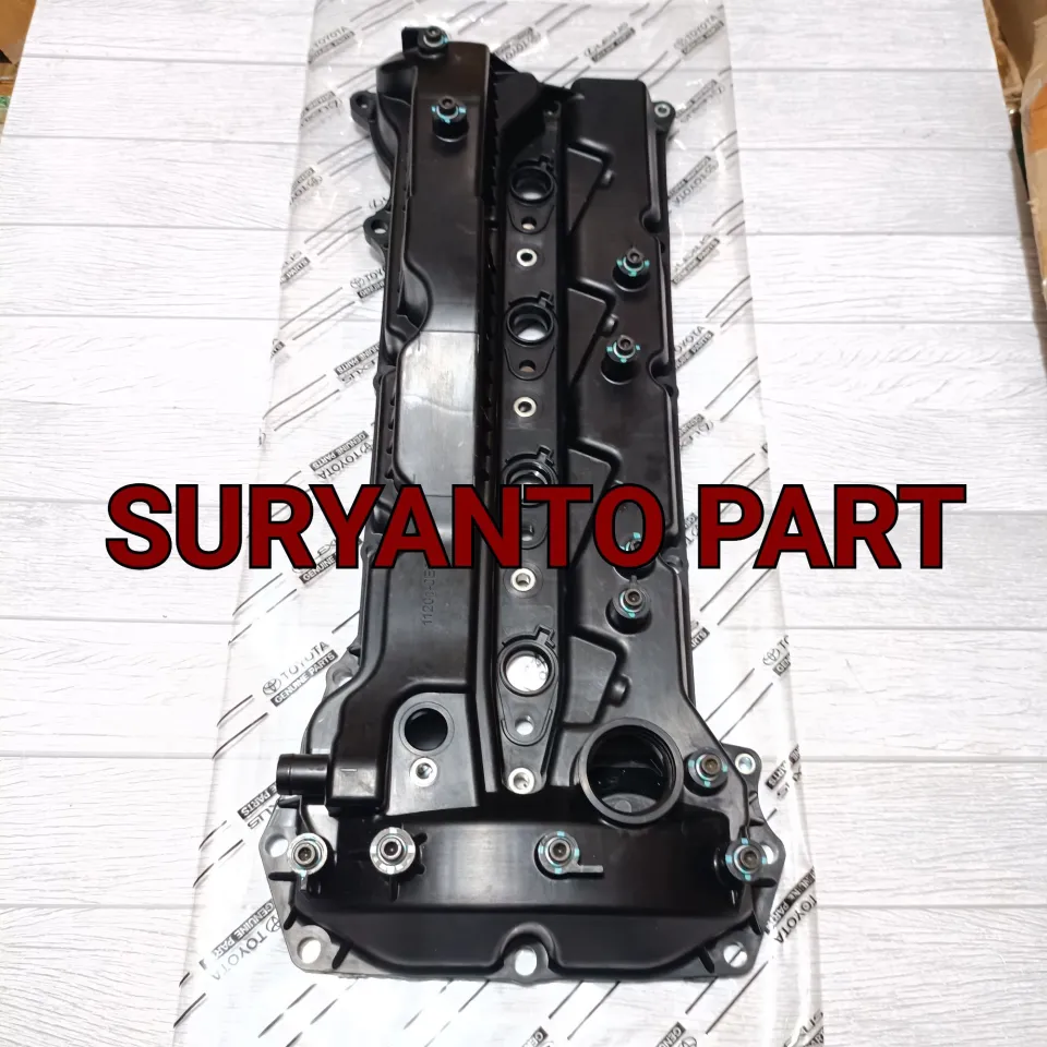 Cover Tutup Klep Cover Cylinder Silinder Head Toyota Innova Reborn