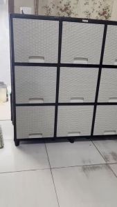 Akako Swing Triple Zebra Lemari 6 Susun dan 9 Susun - Lemari Pakaian Plastik 3 Pintu Termurah