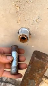 Dụng cụ tháo ống nước gãy Dụng cụ taro lấy ống nước gãy Tool xử lý vặn ren 2 đầu vặn ren gãy phi 16 - 27