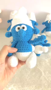 Móc khóa len Xì trum - handmade - có sẵn hàng