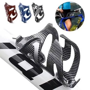 Giá đỡ bình nước xe đạp vân carbon