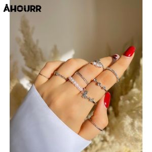 9 ชิ้น / ชุดสตรีแหวนคริสตัลเพิร์ลกลวงบาง ๆ ผีเสื้อเพชรพรีเมี่ยมนิ้วมือแหวนชุด