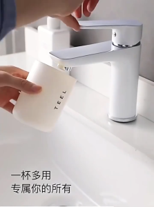 Toothbrush Holder Wall Toothpaste Squeezer Shaver Dispenser Bathroom Cup Storage Rack No Drill Rak Berus Gigi Bilik Air 牙刷架 壁挂式牙膏挤压器 剃须刀分配器 浴室杯子收纳架 无需钻孔