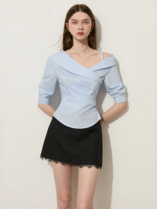 D-PLAY | Áo Blouse Màu Xanh Cho Nữ Kiểu Dân Công Sở