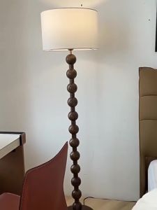 โคมพื้น โคมไฟตั้งพื้น floor lamp ย้อนยุค ห้องนั่งเล่นห้องนอน แสงบรรยากาศ ไม้เนื้อแข็ง