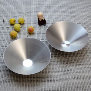 Thickened Single Layer 304 Stainless Steel Snack Plate Fruit Salad Dish Elegant Conical Lamp European Style round Shape Commercial Use
