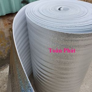 Mút xốp cách nhiệt chống nóng mái tôn PE cách âm cách nhiệt một mặt bạc Khổ cao 1m x dày 5ly 10ly ( 5mm 10mm)