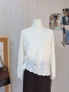 French Elegant High Collar Lace Embroidery Design Womens Base Shirt Autumn Winter New Style High End Feeling Inner Wear Top