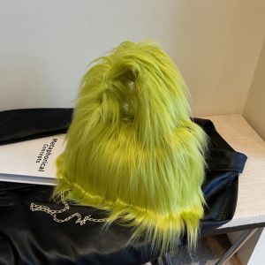 Winter Faux Fur Shoulder Bag for Women Trendy Fuzzy Handbags Plush Crossbody Bag Fluffy Tote Bag Furry Handle Mobile Phone Bag