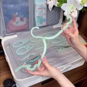 Multi‑Functional Travel Folding Clothes Hangers Portable Plastic Drying Rack for Business Trips Household Wardrobe Organizers
