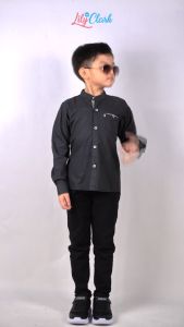 Lily And Clark Celana Chino Anak Laki Laki Warna Hitam CLC03 - Gambar Realpicture, Bahan Katun Twill Stretch, Model dengan Karet Pinggang Premium, Kain Tebal dan Lembut - Limited Edition