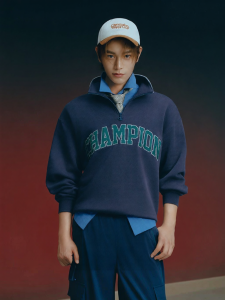 Champion | Semi Open Collar Sweater Red