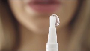 100% Original Dazzling White Pen Pemutih Gigi Kuning Permanen Pemutih Gigi Ampuh Penghilang Karang dan Jamur Gigi Mengkilat Instant Whitening