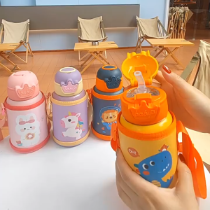480ml Kids Thermal Flask Water Bottle With Straw 316 Surgical Steel Cute Cartoon With Sling Children Tumbler