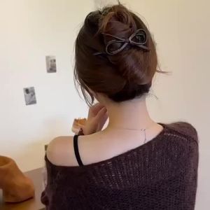 New Twisted Hair Clip PU Bow Barrettes Large Size Hair Clips Plastic Hairpin Sweet Daily Headwear Women Hair Accessories