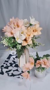 Bunga Lily Bouquet Artificial/Lili Bunga Plastik/Lily Tangkai Hias Dekorasi (NK-105)