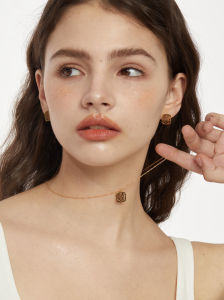 Fashionable Lockbone Necklace Double Happiness Character Lucky Design Simple Celebratory Chinese Culture Jewelry for Women