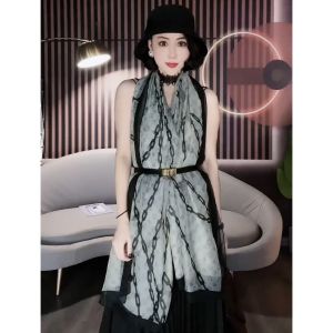 Khăn Choàng Lụa Nữ Phong Cách Hàn Quốc Siêu Lớn Mỏng Chống Nắng Khăn Choàng Đa Năng Khăn Choàng Lụa Mềm Mại Thời Trang Mùa Xuân Thu