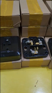 [Bếp dương AllMetal] Ổ cắm 3 chân (30A-250V) dùng cho bếp từ Nhật