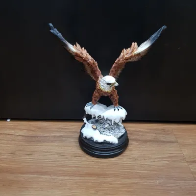 Dekoras Ruangan Patung Burung Elang / Figure Eagle