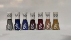 Sally Hansen Insta-Dri Nail Color - Vibrant Quick-Dry Nail Polish Extended Wear and Easy Application 9.17mL