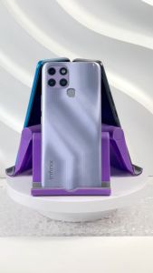 มือถือรุ่น อินฟินิกซ์ สมาร์ท 6 (กล้องเหลี่ยม) หน้าจอ 6.6 นิ้ว แรม2 รอม32 แอนดรอยด์ 11 แบตเตอรี่ 5000mAh แถมฟรีชุดชาร์จ