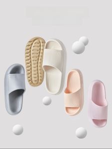 ก้นหนา นุ่ม ยืดได้ ฤดูร้อน รองเท้าแตะห้องน้ํากันลื่นในบ้านสําหรับผู้ชายและผู้หญิงเย็นสนุกสบายกันลื่น