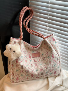 กระเป๋าผ้าไนลอนลายดอกไม้ความจุขนาดใหญ่สำหรับเดินทาง กระเป๋าถือแบบสะพายไหล่ข้างเดียว กระเป๋าถือสำหรับผู้หญิง 2025 กระเป๋าถือสไตล์ใหม่