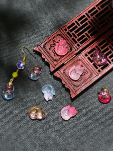 จี้แกะสลักแก้ว DIY แฮนด์เมด หูต่าง ต่างข้าง สร้อยข้อมือ ลูกปัด วัสดุอื่นๆ อุปกรณ์ทำเครื่องประดับ จี้แก้วลายกระรอก