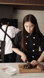 Chef Series Gold STRIPE Series Tangan Pendek Baju Koki - Hitam