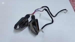 ไฟเลี้ยว F51 ไฟเลี้ยวแต่ง 12 V ไฟมอเตอร์ไซค์ LED ไฟเลี้ยวแบบรวมไฟหรี่ ใส่ได้ทุกรุ่น