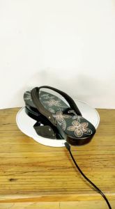 Sandal Wanita Tradisional: Keindahan & Fungsi