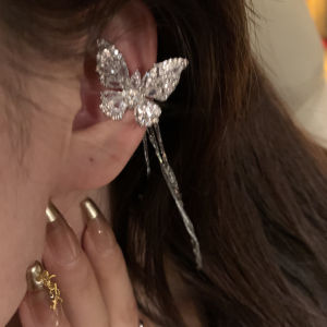 Butterfly Ear Cuff Flashing Sequin Tassel Earrings No Piercing Required Exaggerated Design Fresh 2024 New Fashion Jewelry