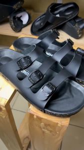 Mndy Official - Licht Full Black: Sandal Slop Kulit Casual Hitam Pria