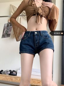 กางเกงขาสั้นยีนส์ทรงวินเทจเอวต่ำสำหรับผู้หญิงไซส์ใหญ่ กางเกงยีนส์ทรงเข้ารูปสุดเท่สำหรับฤดูใบไม้ร่วงและฤดูหนาว