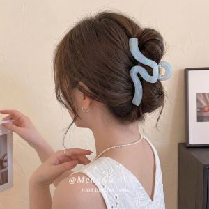 MENGWU | Stylish Large Shark Clamp