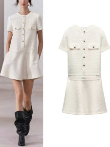 Z New Womens High-End Feeling Wind Texture Metal Button round Neck Short Sleeve Dress A-Line Skirt Style Spring Collection