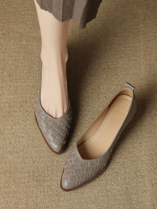 Giant Easy to Wear Not Tired Feet Single-Layer Shoes Women Spring and Autumn Pointed Toe Semi-high Heeled Chunky Heel Genuine Leather Woven Soft Leather Gray Design Sense Niche